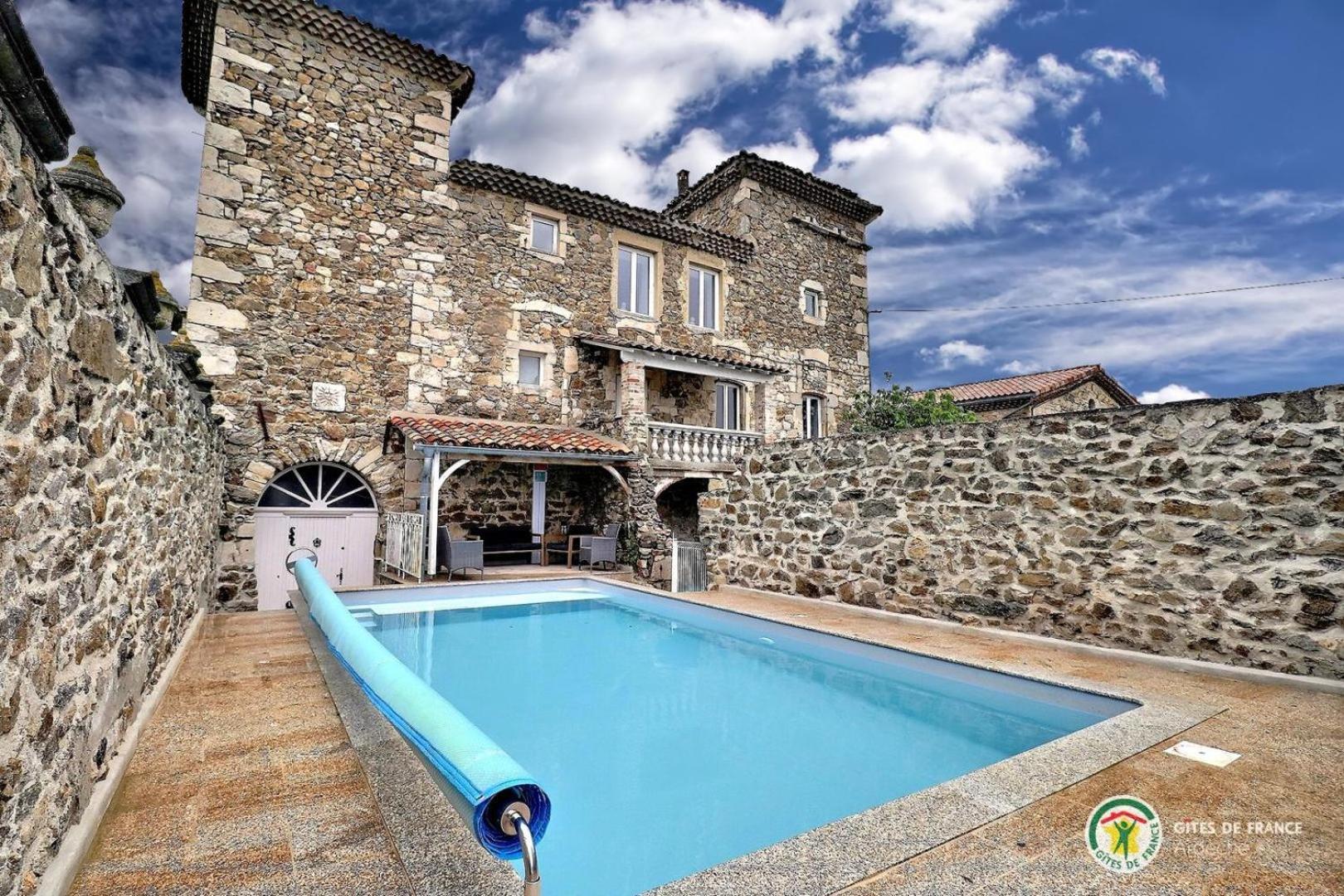 Du Chateau Eclassan